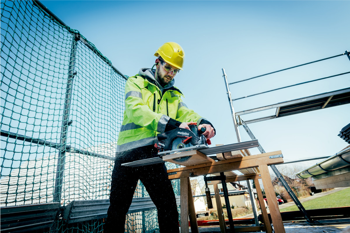 Aku okružní pila Metabo KS 18 LTX 57 BL, 18V, metaBOX