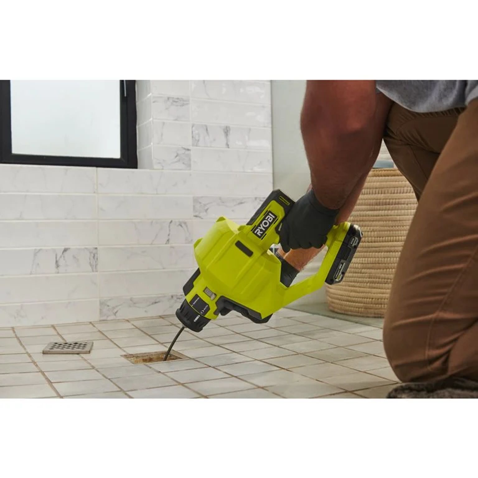 Aku spirálový čistič odpadů Ryobi RDA18-0, 18V