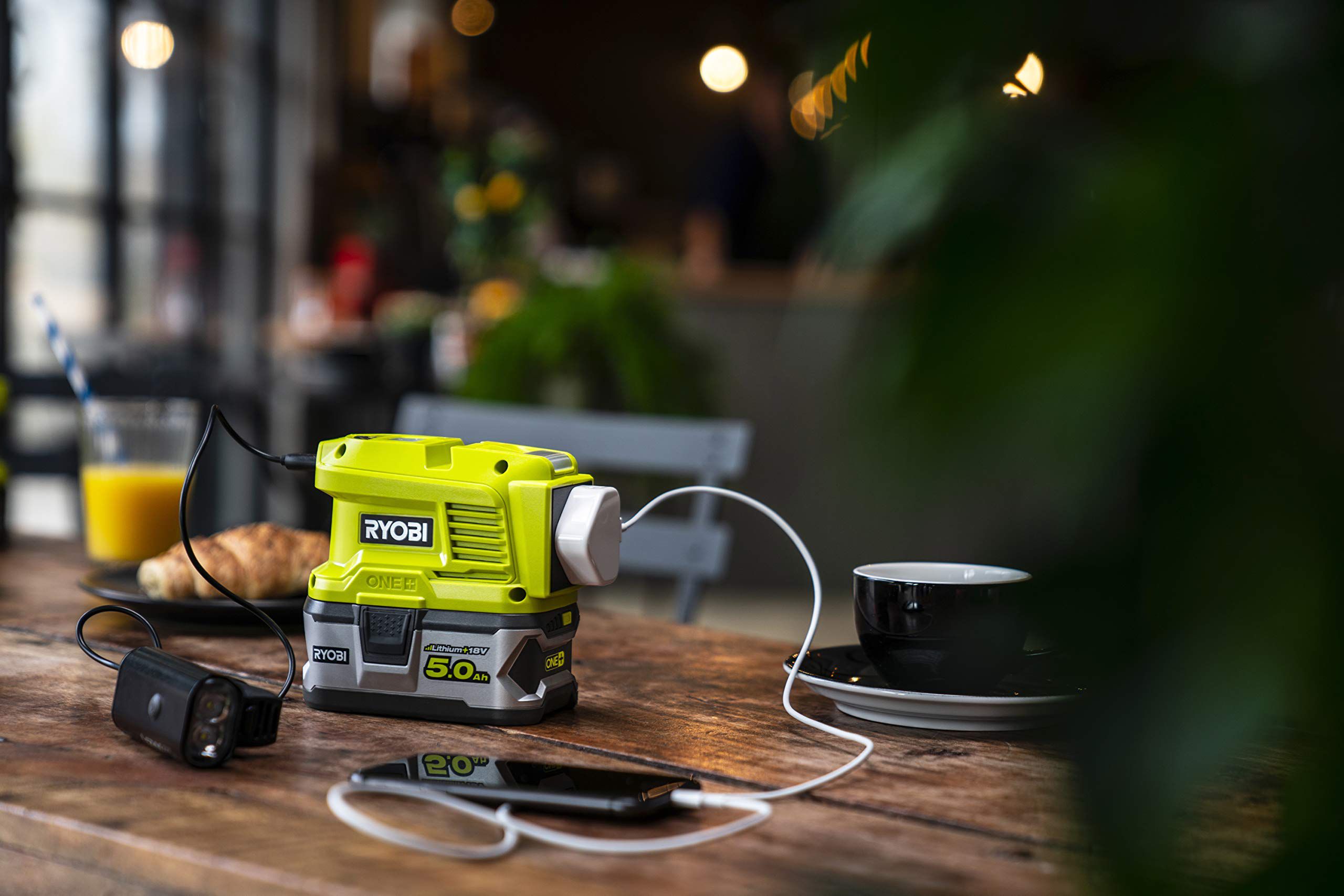 Aku 150W invertor Ryobi RY18BI150A-0, 18V