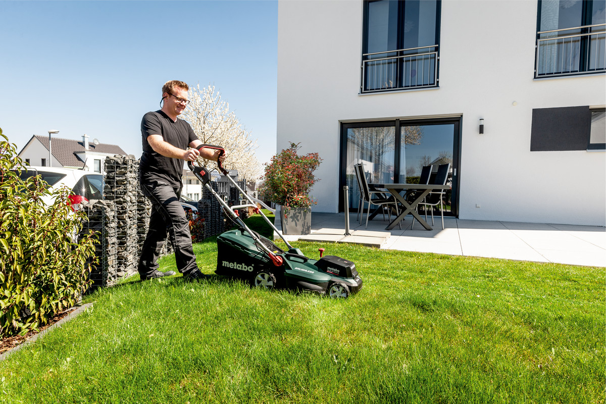 Aku sekačka Metabo RM 36-18 LTX BL 36, 2×5,2Ah