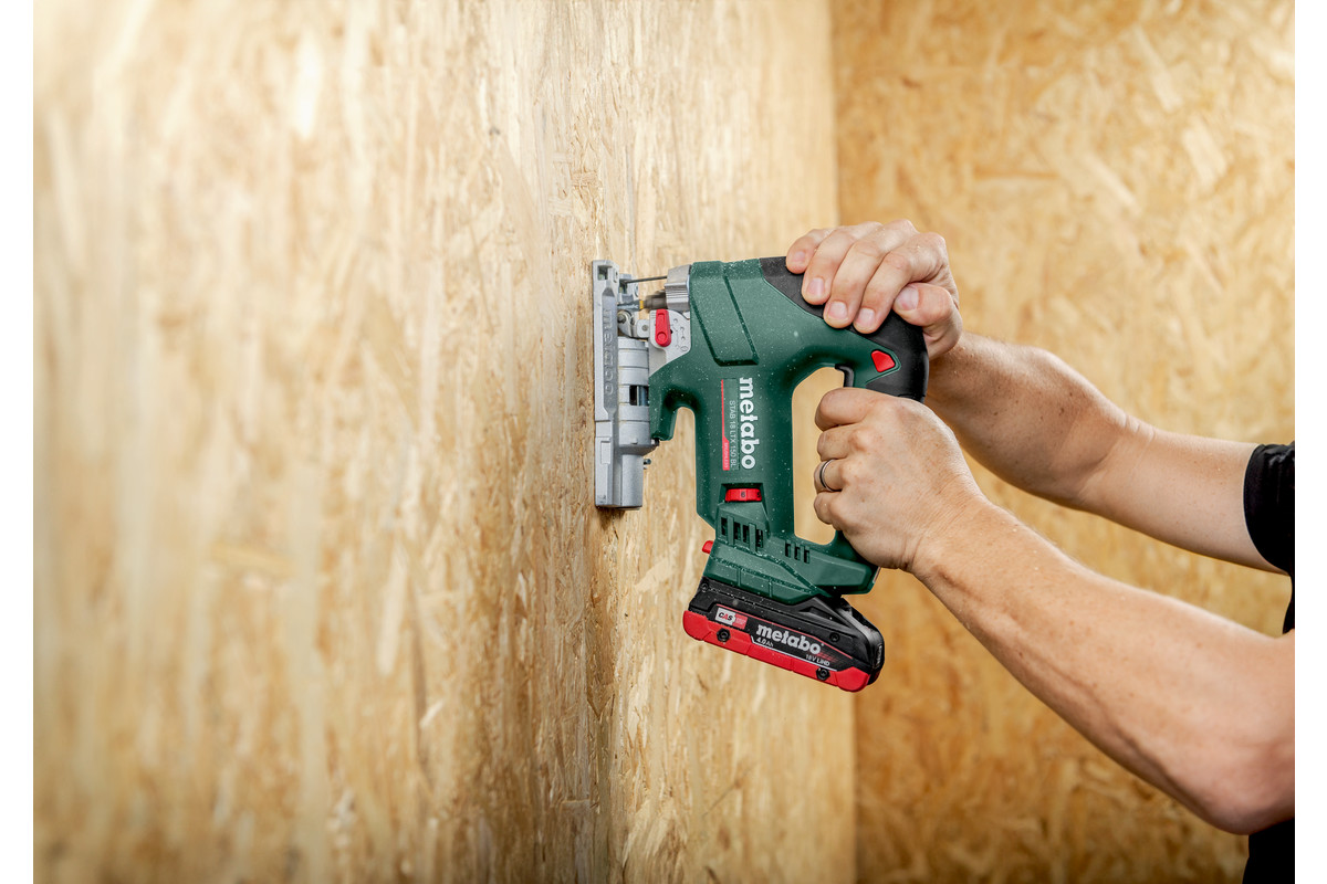 Aku přímočará pila Metabo STAB 18 LTX 150 BL, 18V, metaBOX