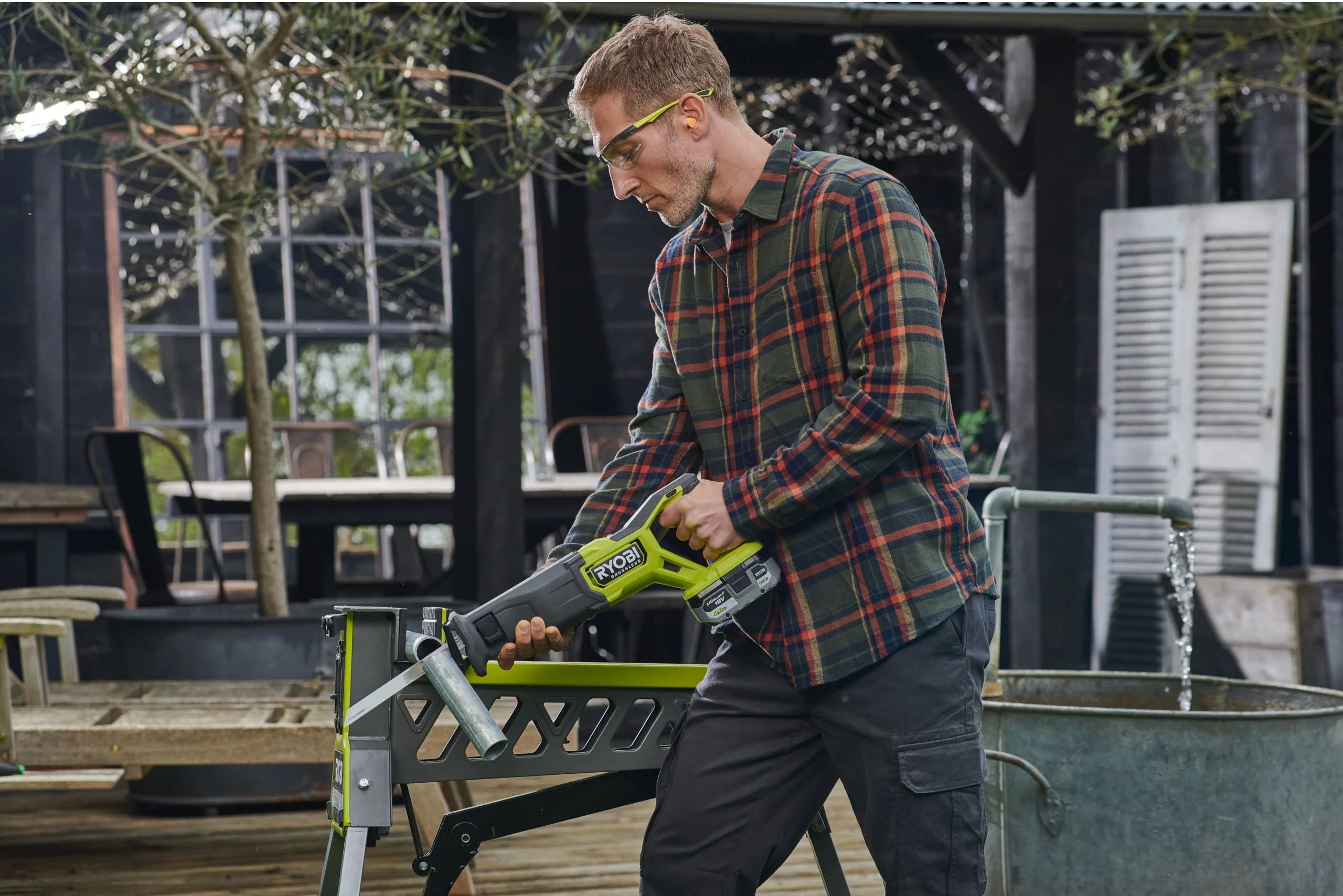 Aku šavlová pila RYOBI RRS18BL-0, 18V