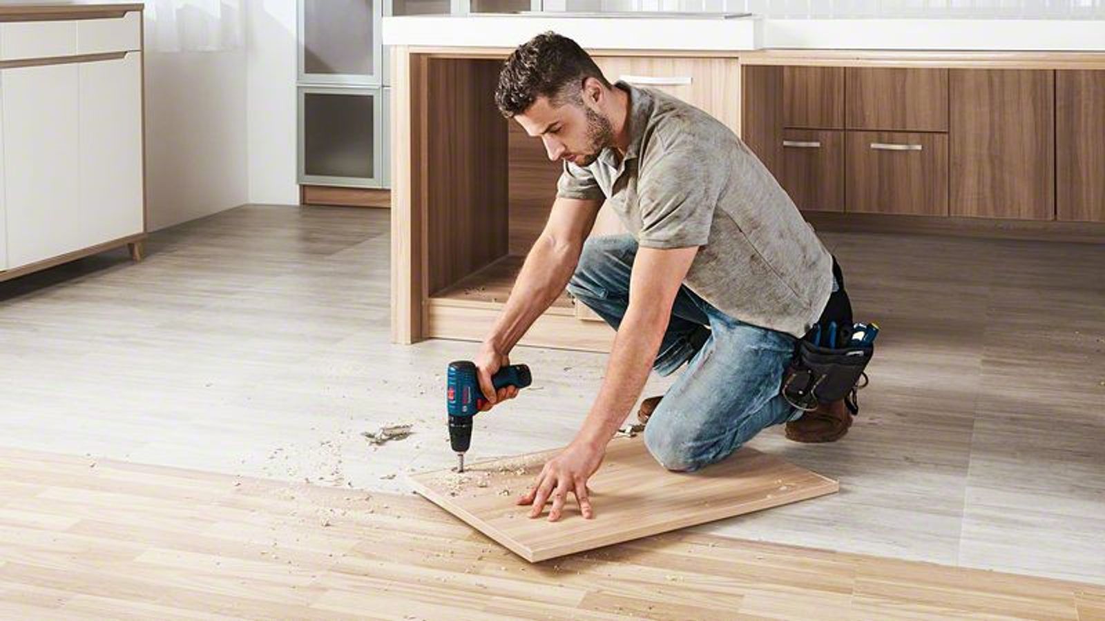Aku příklepový šroubovák BOSCH GSB 120-LI set, 2×2Ah, 12V