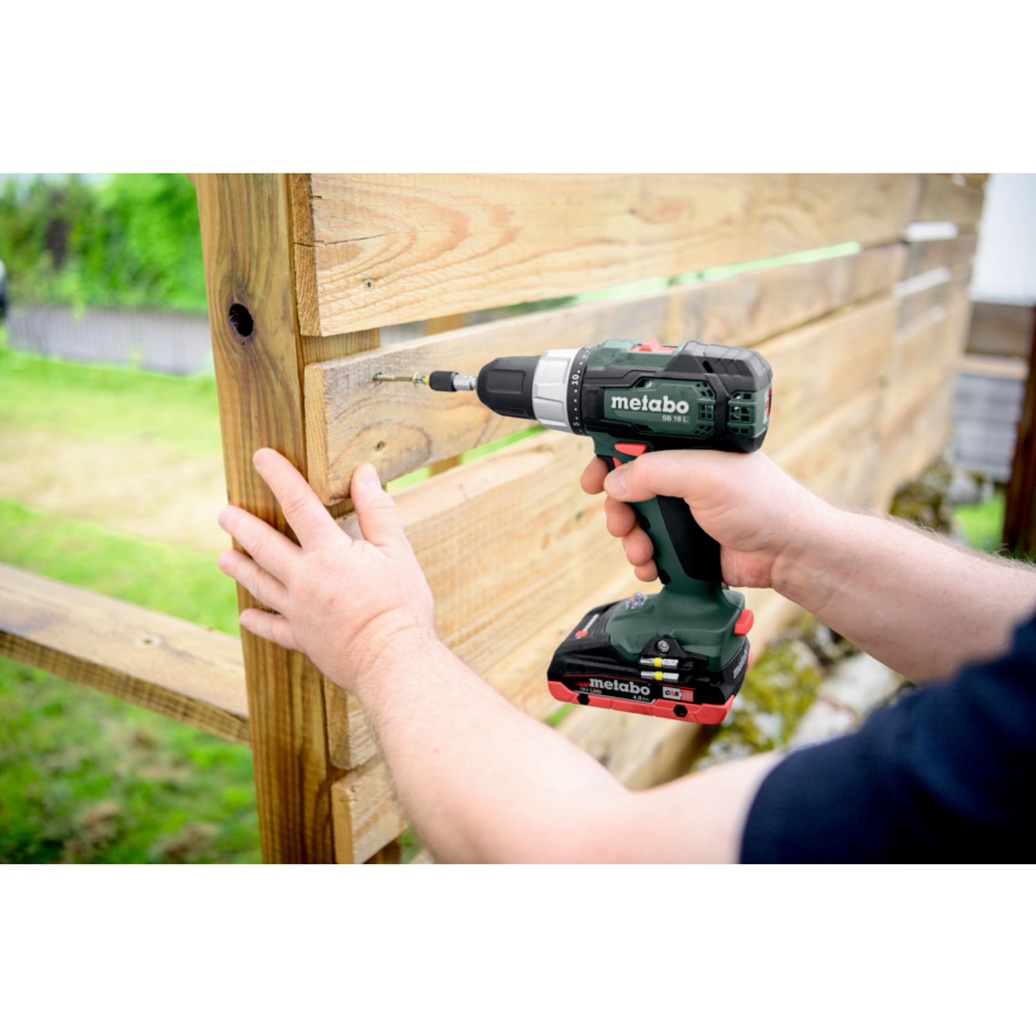 Aku příklepová vrtačka Metabo SB 18 L, 2×2,Ah, 18V, metaBOX