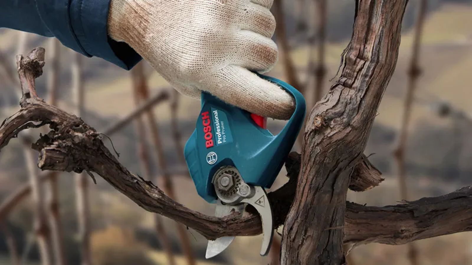 Aku zahradní nůžky BOSCH PRO Pro Pruner, 2×3Ah, 12V