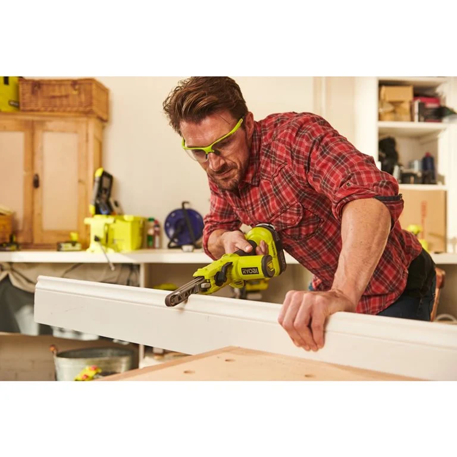 Aku pásová bruska / pilník Ryobi R18PF-0