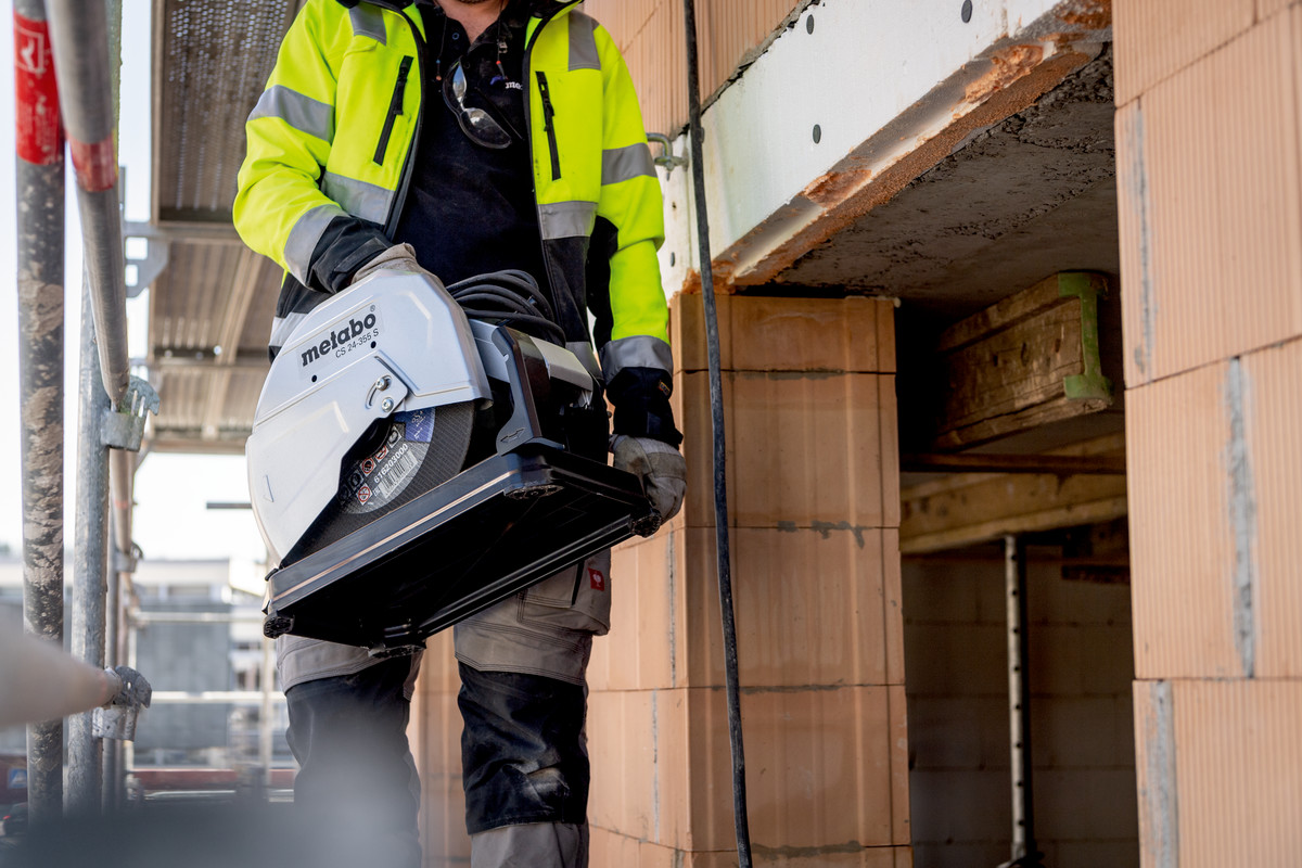 Pila na řezání kovů Metabo CS 24-355 S