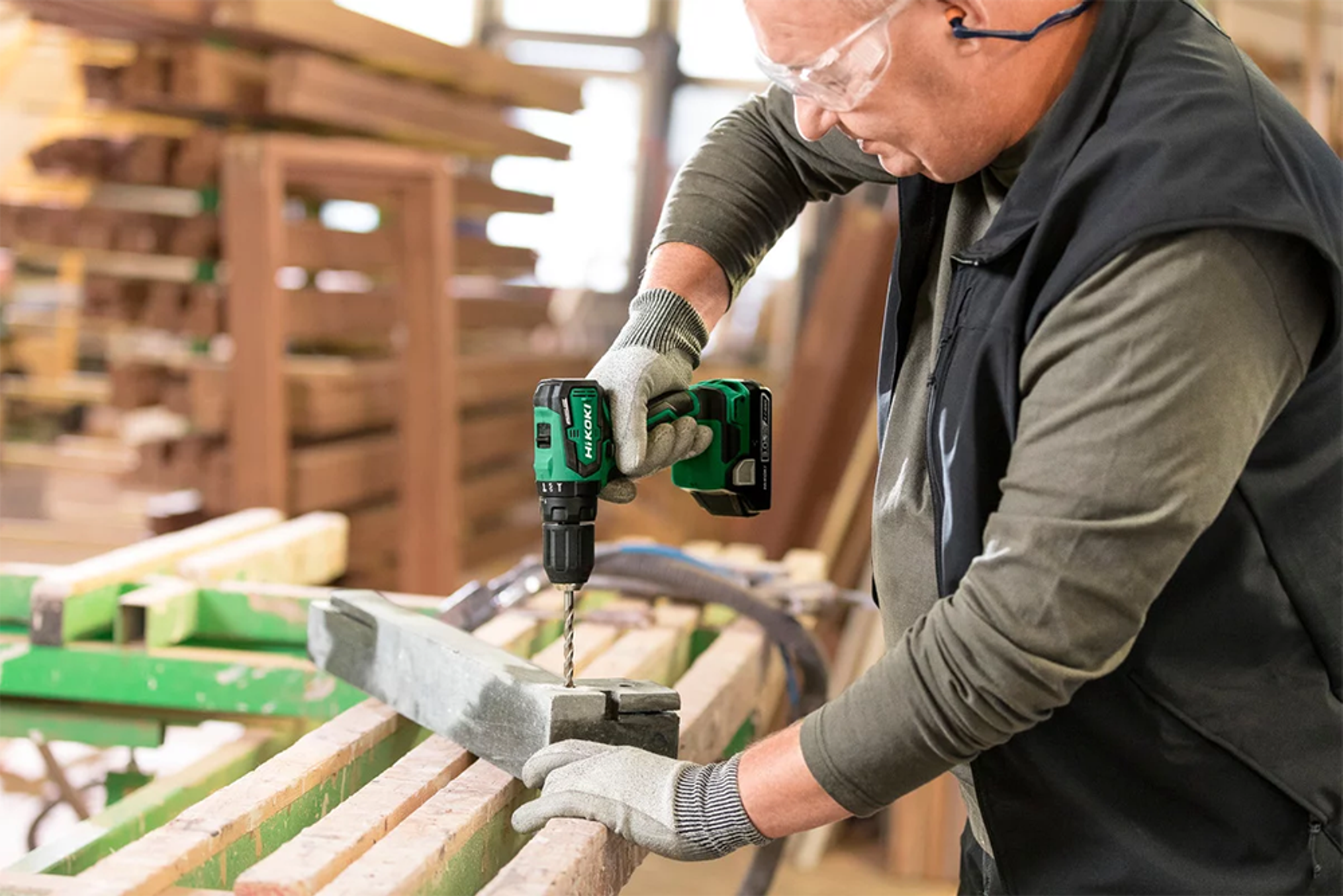 Aku příklepová vrtačka HiKOKI DV18DDWRZ, 2×2Ah, 18V, kufr