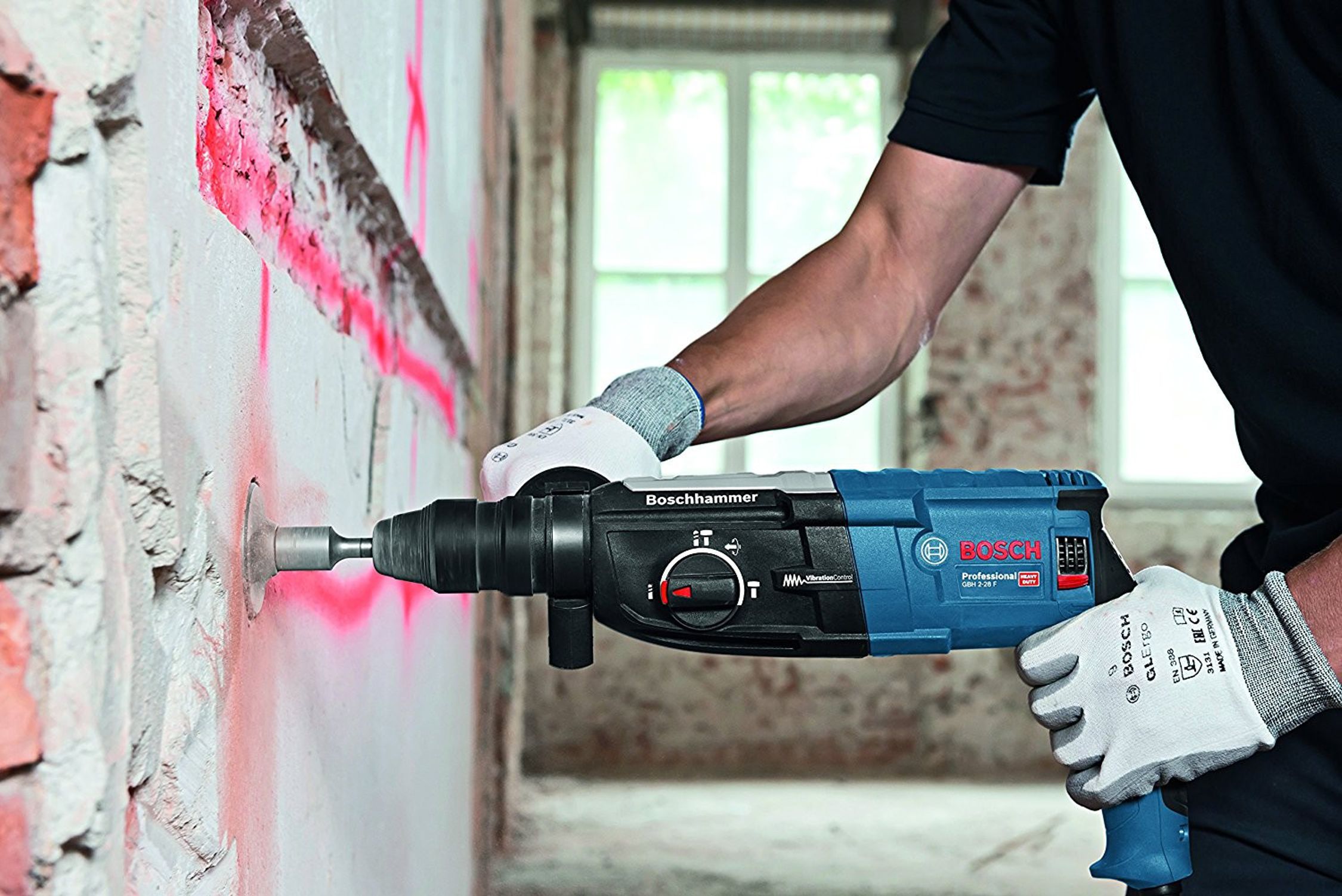 Vrtací kladivo Bosch GBH 2-28 F Professional, 880 W, kufr