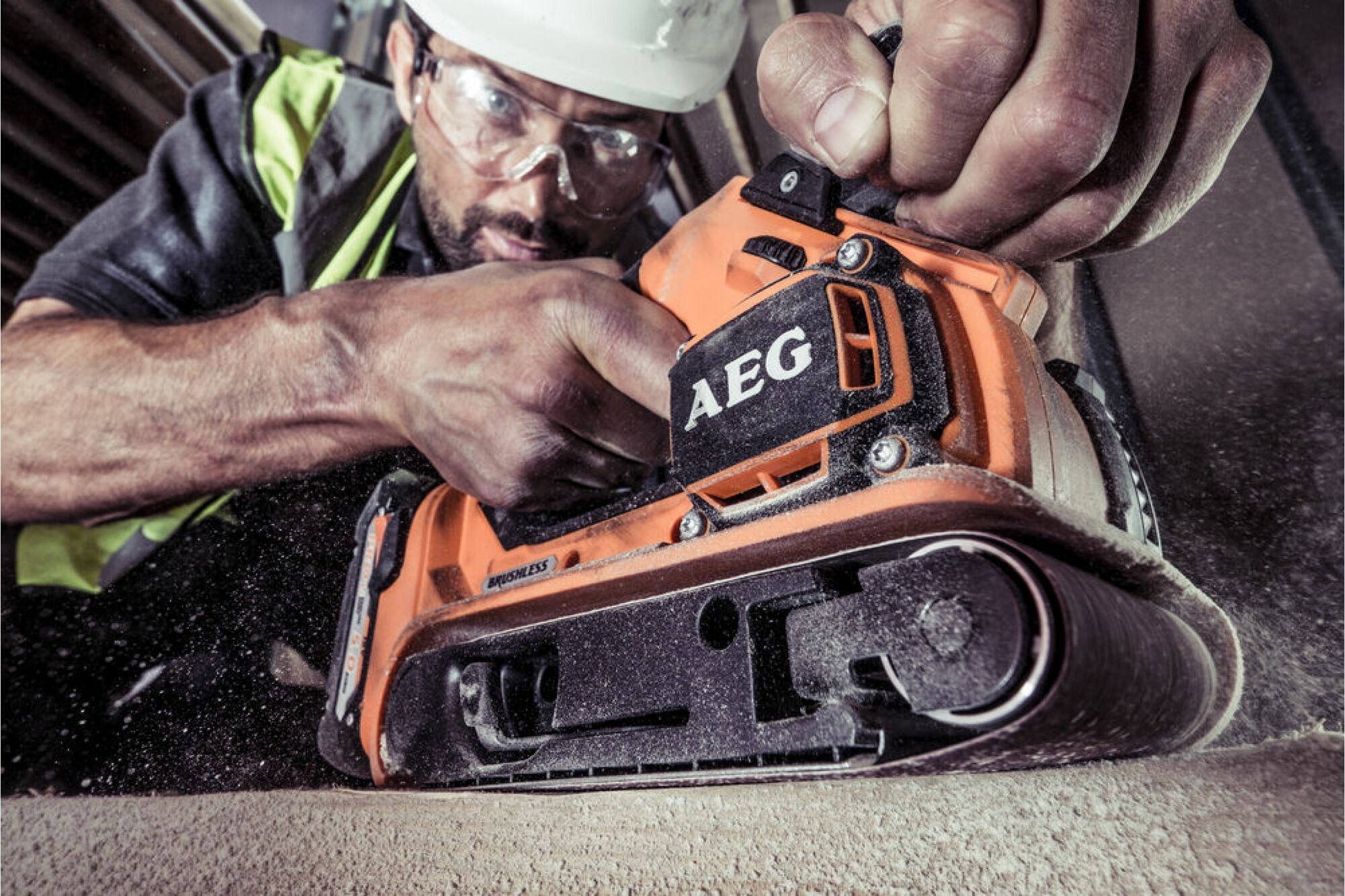 Aku pásová bruska AEG BHBS18-75BL-0, 18V