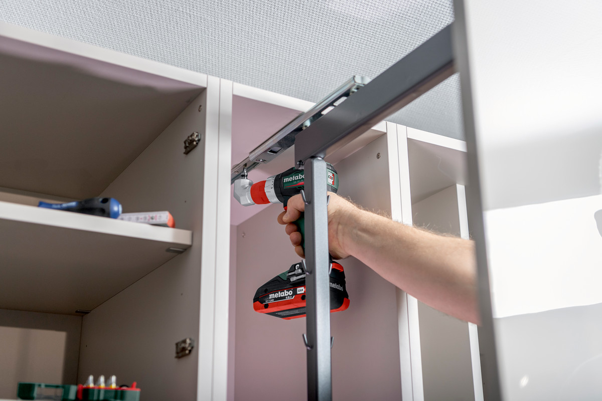 Aku příklepová vrtačka Metabo SB 18 L BL Q, 2×2Ah, 18V, metaBOX