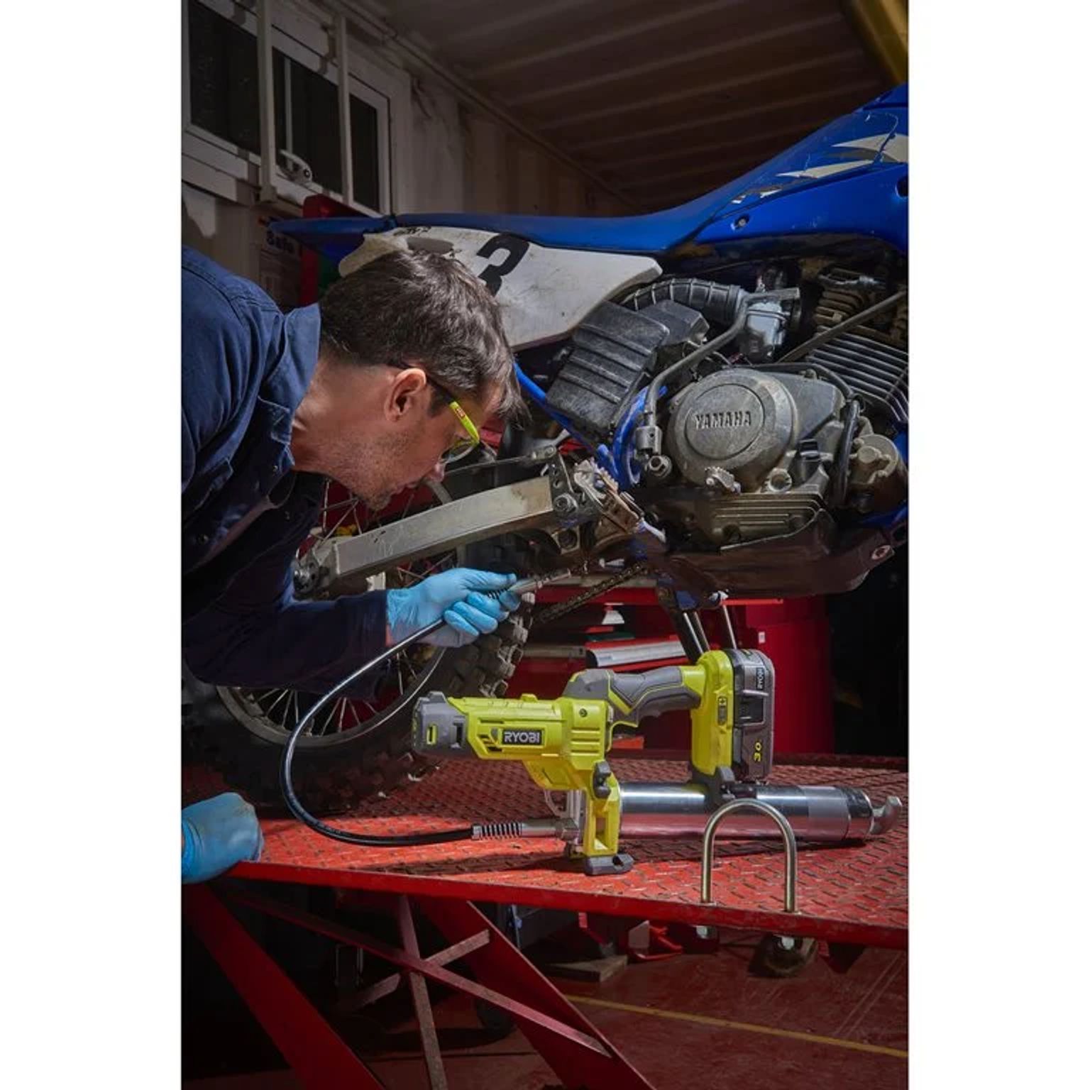 Aku mazací pistole Ryobi R18GG-0, 18V