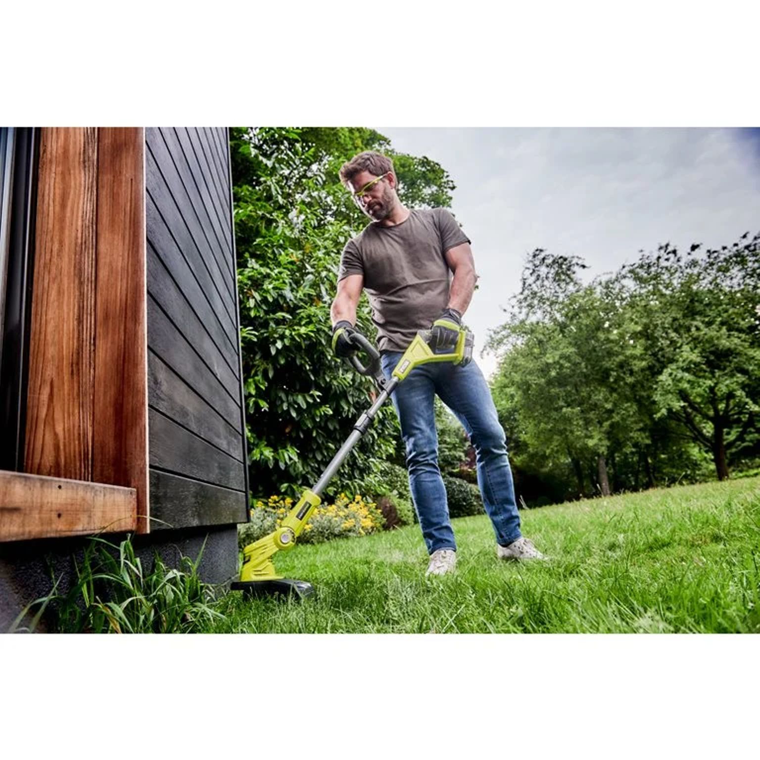 Aku vyžínač RYOBI RLT183222S, 2×2Ah, 18V