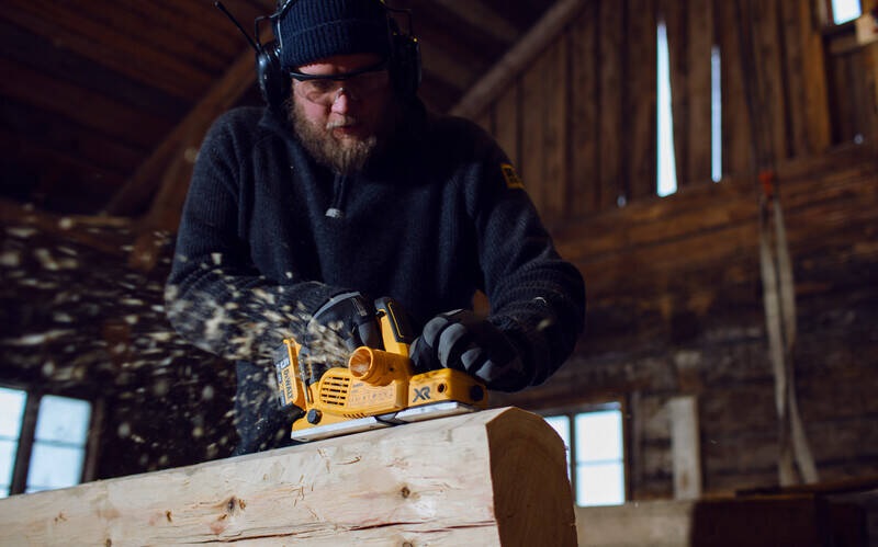 Aku hoblík DeWALT DCP580NT, 18V, kufr