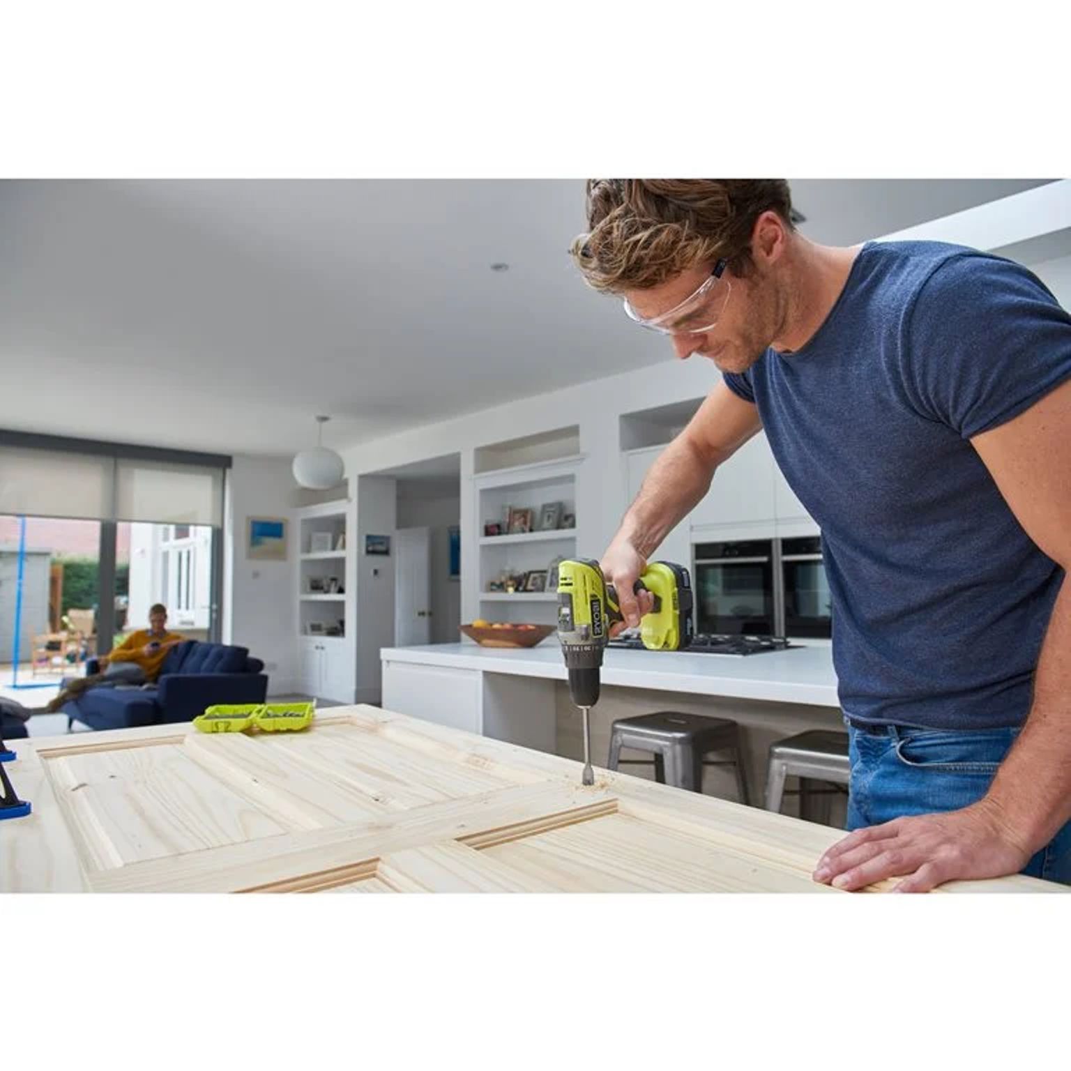 Aku vrtací šroubovák Ryobi R18DD3-120S, 1×2Ah, 18V