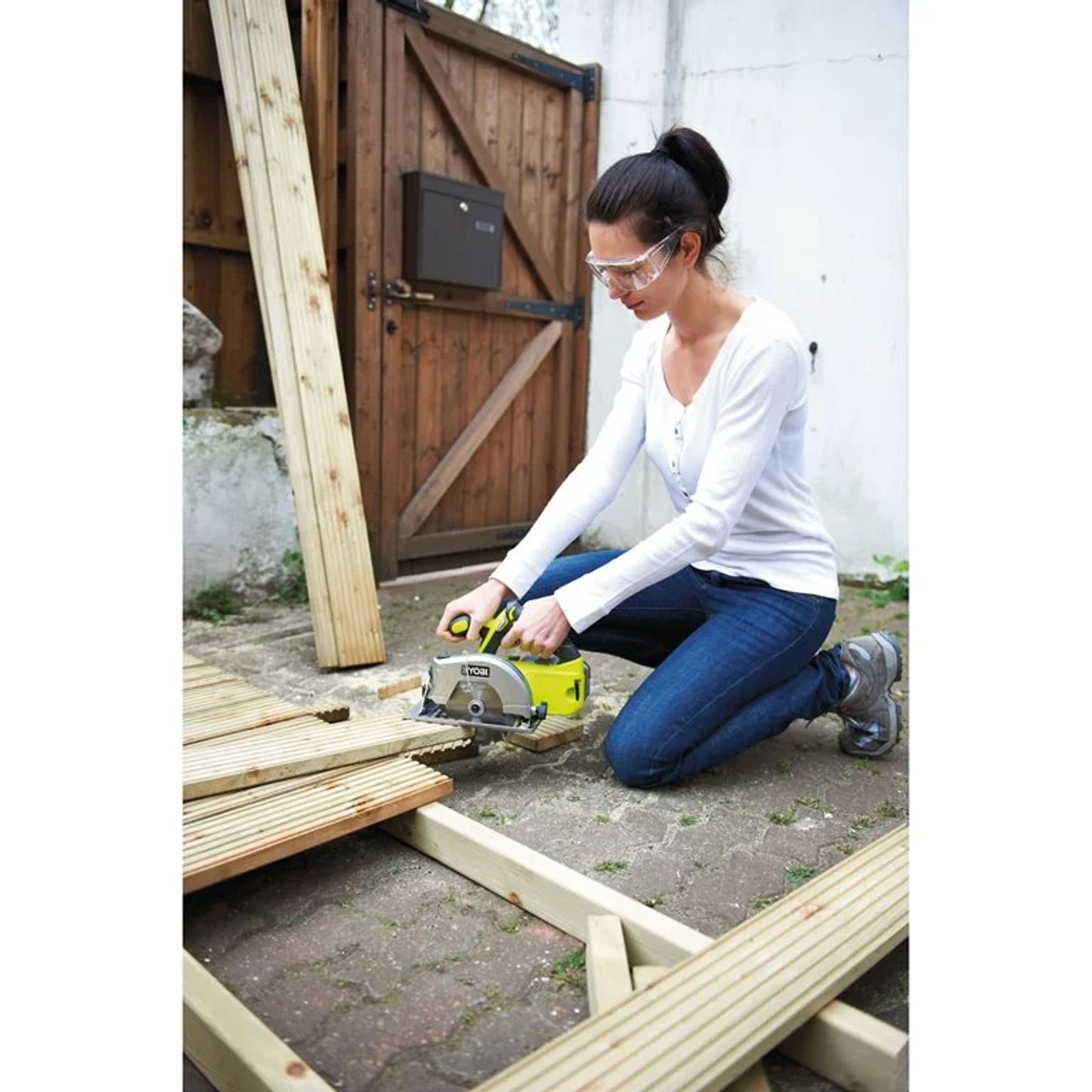 Aku okružní pila s laserem RYOBI RWSL1801M, 18V