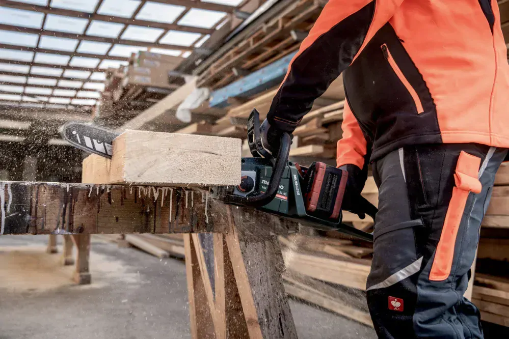 Aku řetězová pila Metabo MS 36-18 LTX BL 40, 2×18V