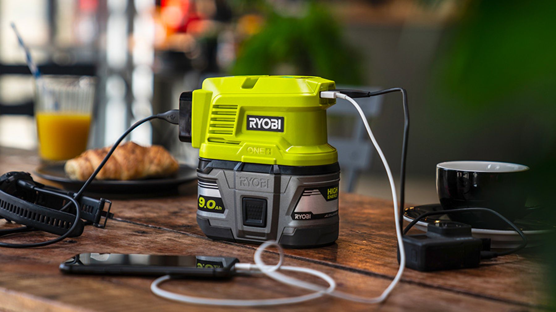 Aku 150W invertor Ryobi RY18BI150A-0, 18V