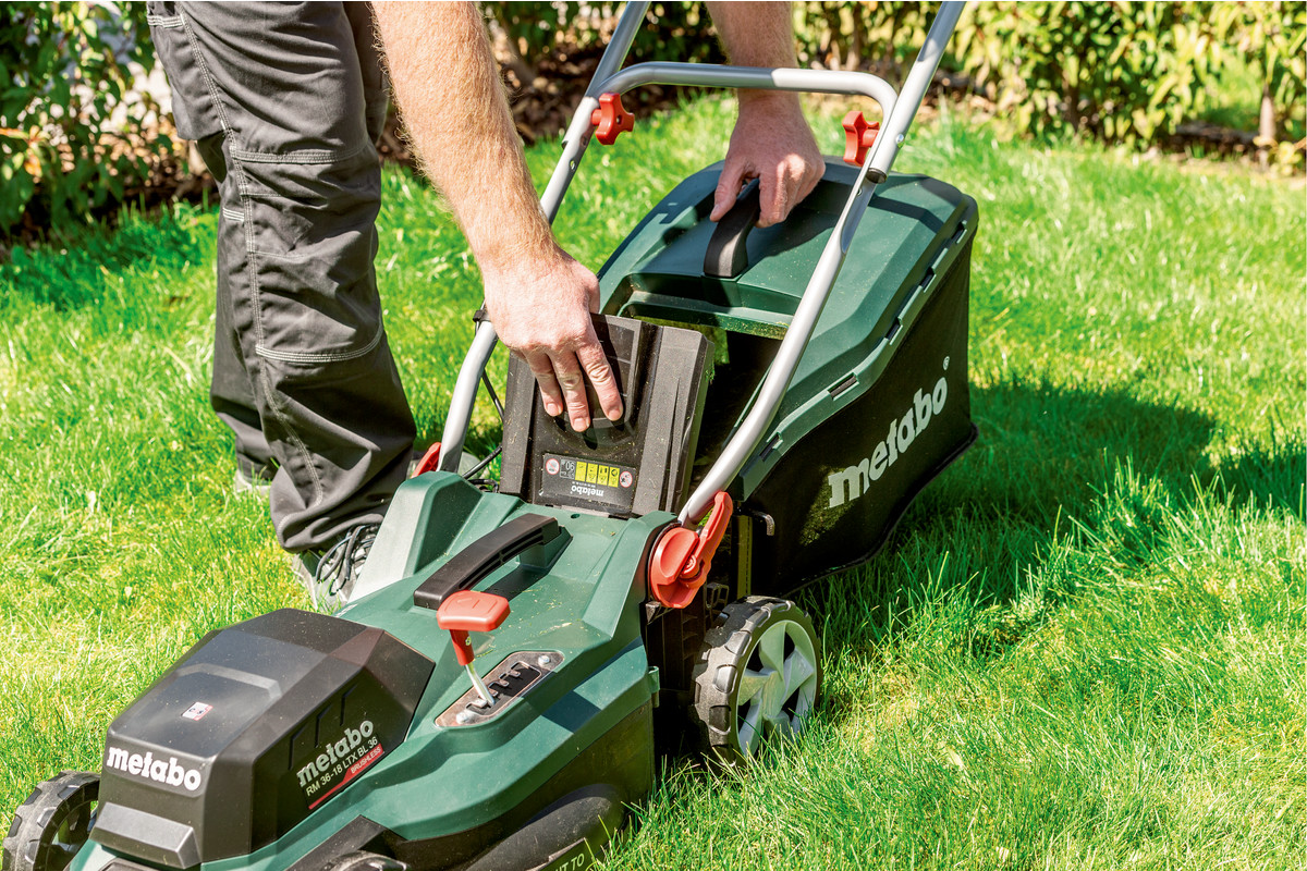 Aku sekačka Metabo RM 36-18 LTX BL 36, 2×5,2Ah