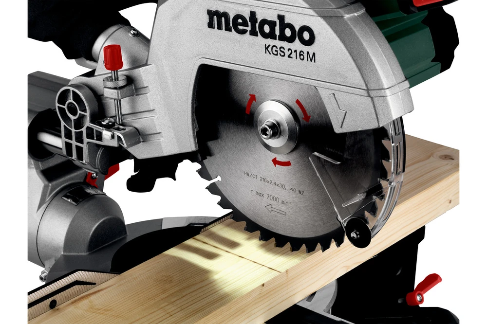 Pokosová pila Metabo KGS 216 M SET