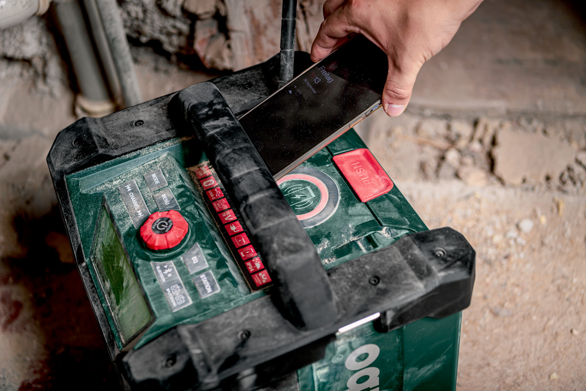 Aku stavební rádio Metabo RC 12-18 32W BT DAB+