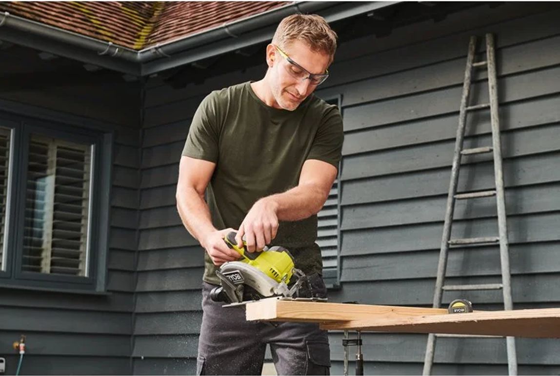 Aku okružní pila Ryobi RCS18BL-0, 18V