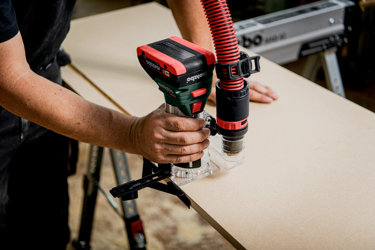 Aku horní frézka Metabo FMV 18 LTX BL 8, 18V