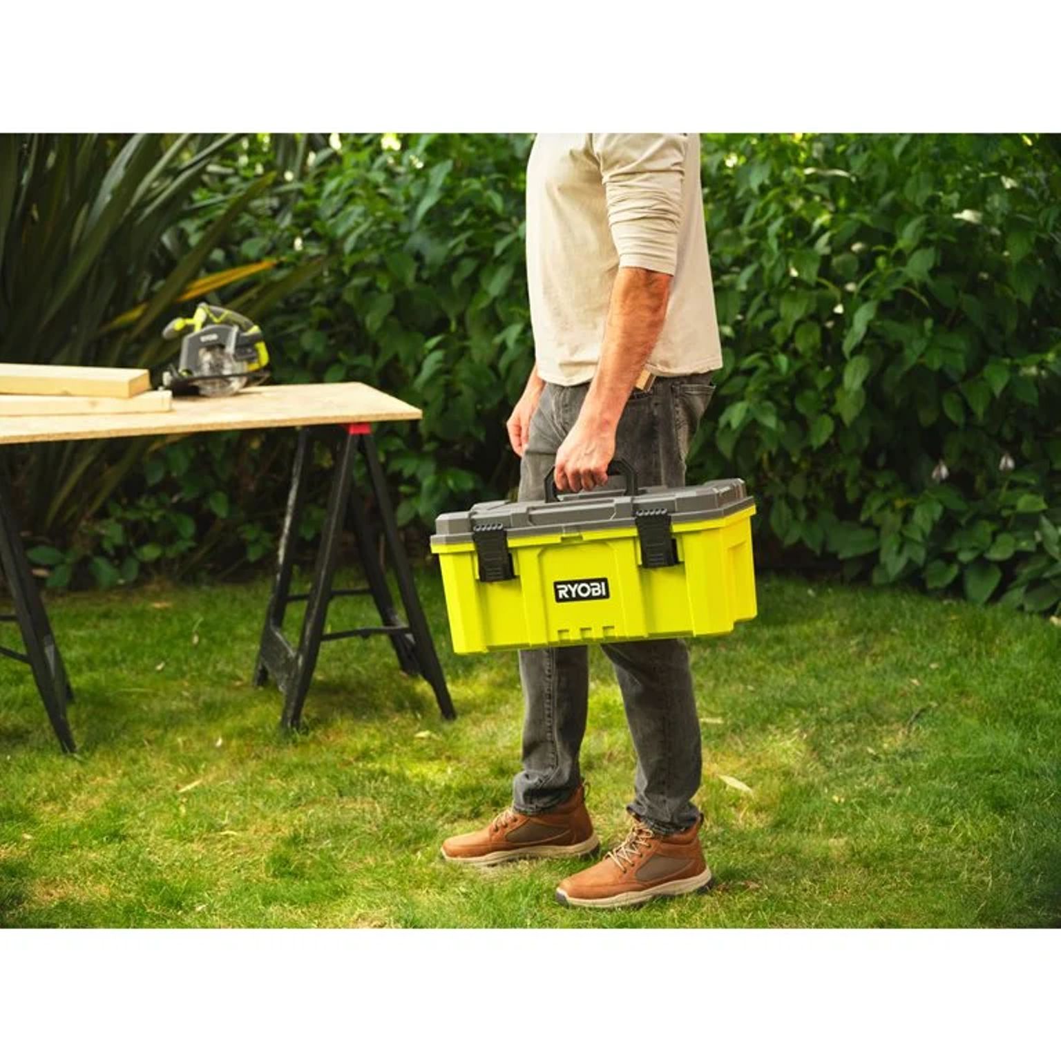 Box na nářadí RYOBI RSTB21, 39l