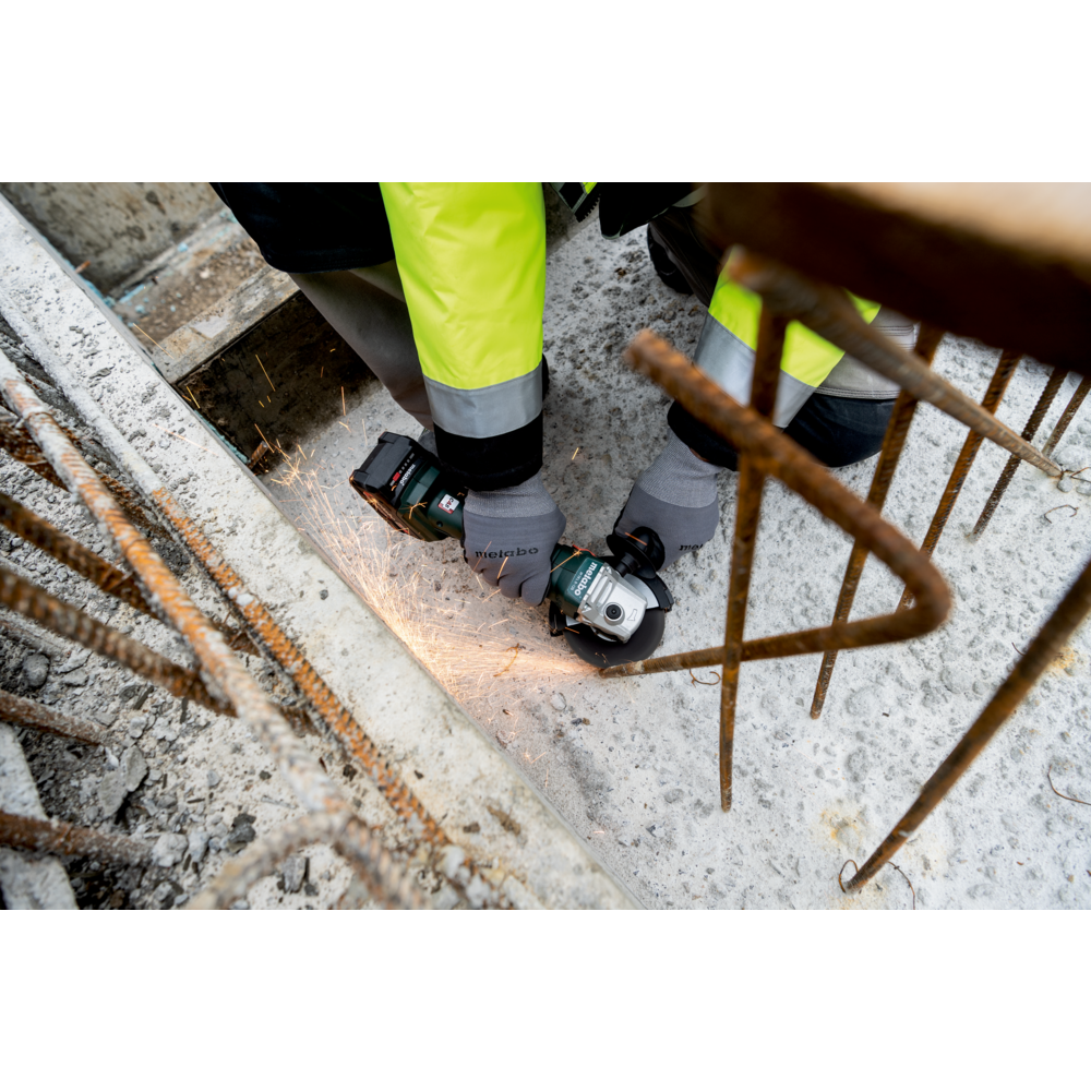 Aku úhlová bruska Metabo W 18 L 9-125, 18V, kufr