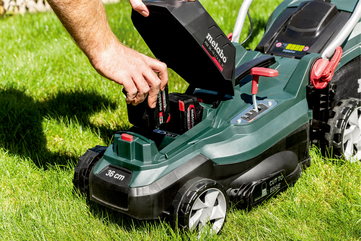 Aku sekačka Metabo RM 36-18 LTX BL 36, 2×5,2Ah