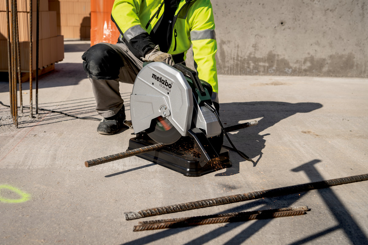 Pila na řezání kovů Metabo CS 24-355 S