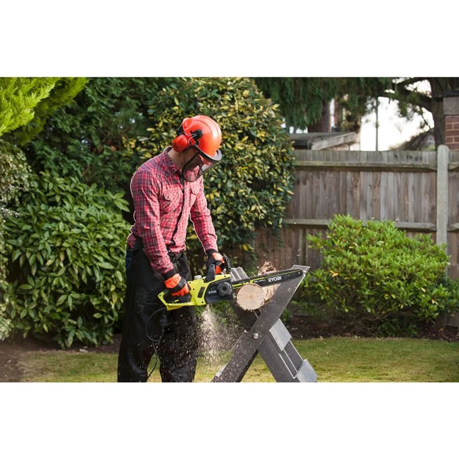 Elektrická řetězová pila RYOBI RCS2340B, 40cm