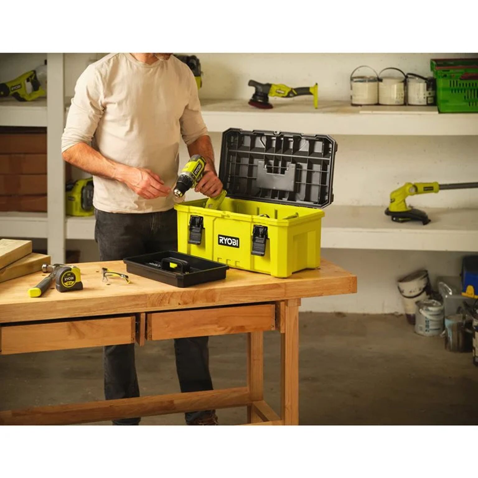 Box na nářadí RYOBI RSTB21, 39l