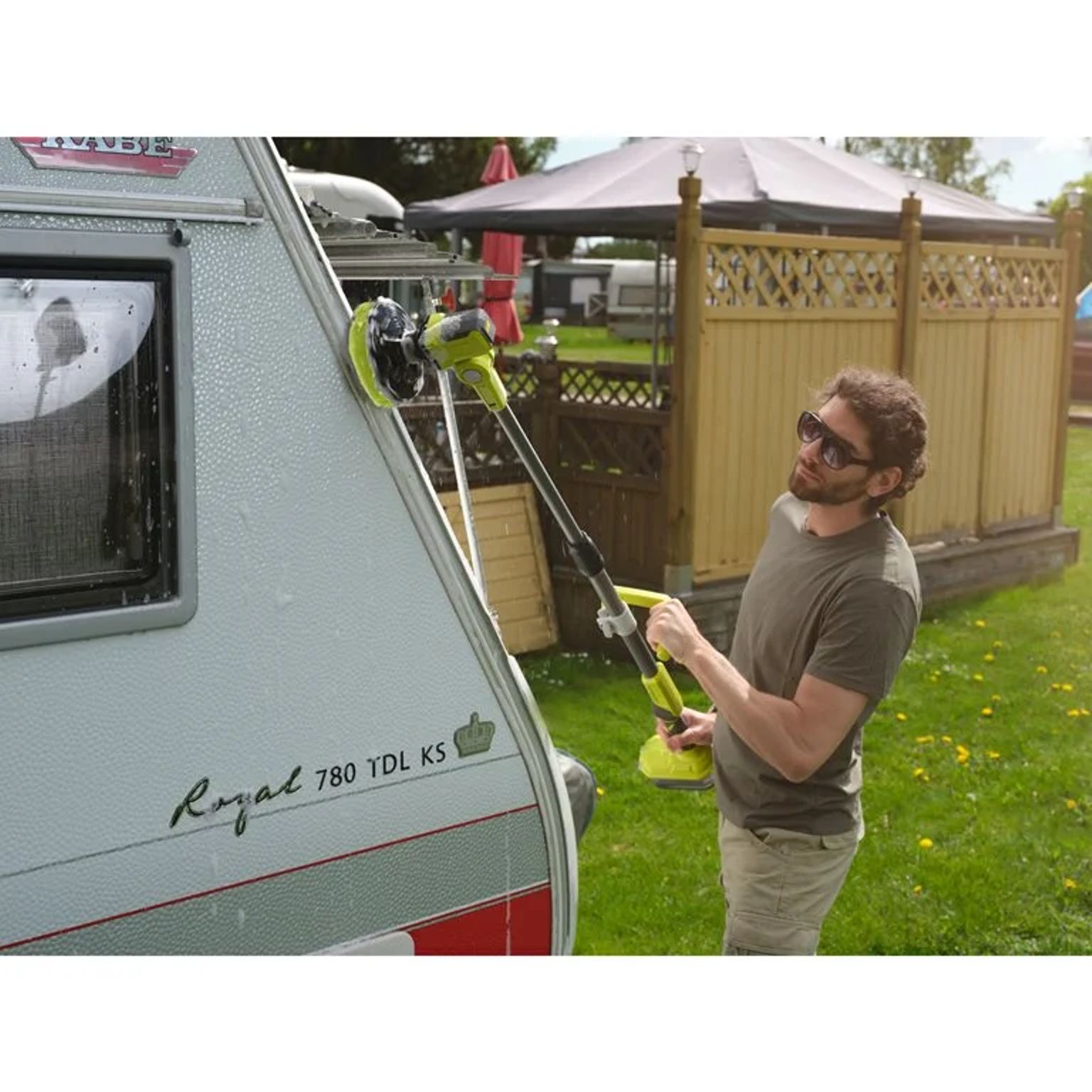 Aku teleskopický kartáč Ryobi R18TPS-120G, 1×2Ah, 18V